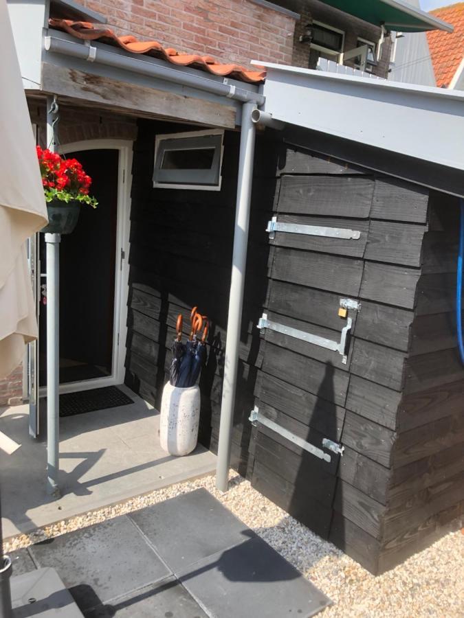 B&B Casandra โวเลนดัม ภายนอก รูปภาพ